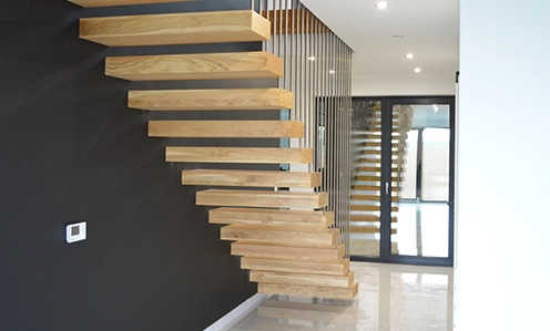 Holz Kragarmtreppen der Firma Treppenpol